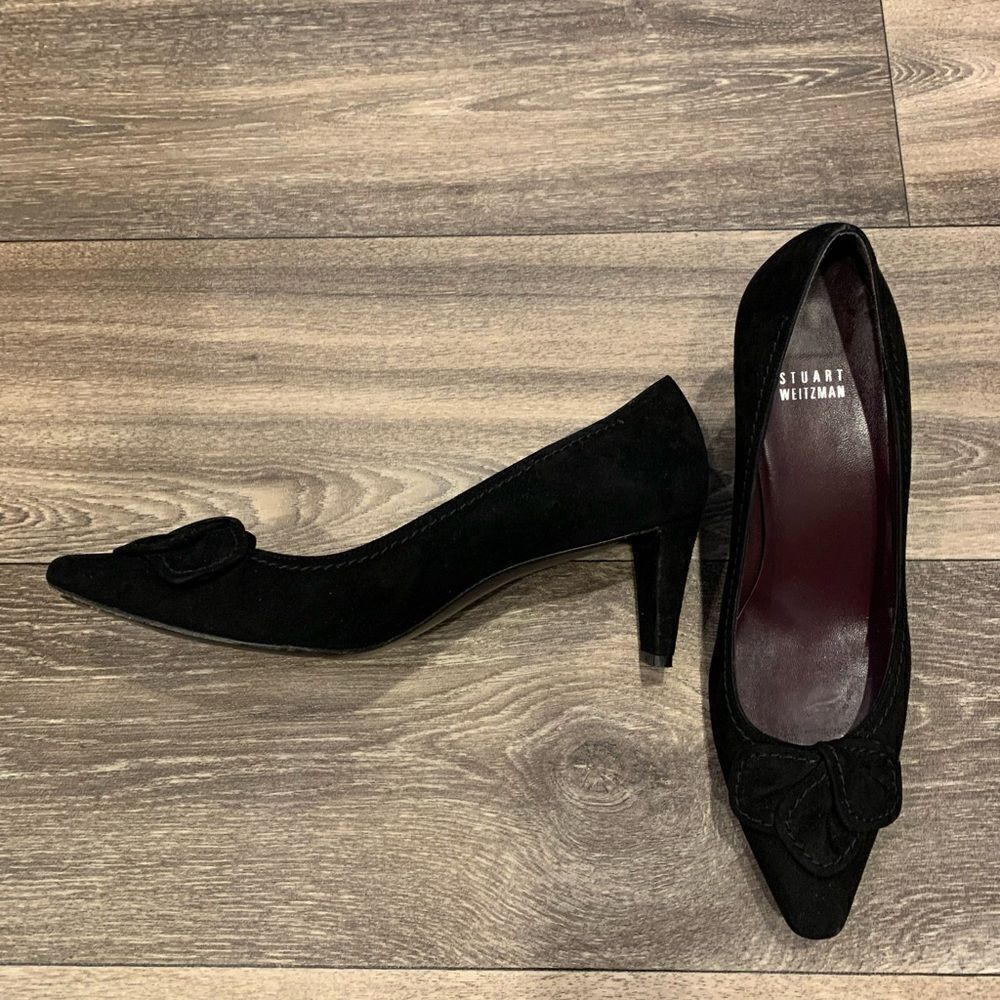 Stuart Weizman Suede Leather Pumps with Flower Petal Detail Size 8